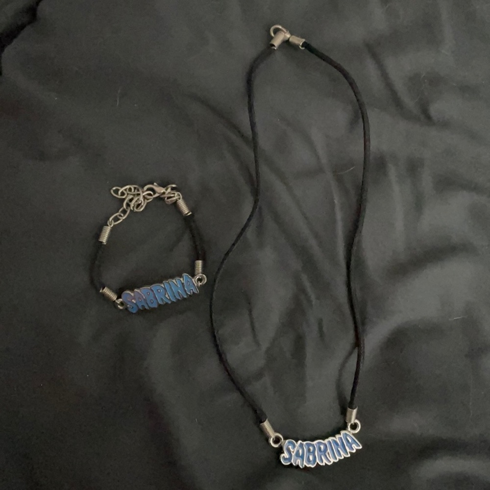 VINTAGE NAME JEWLERY